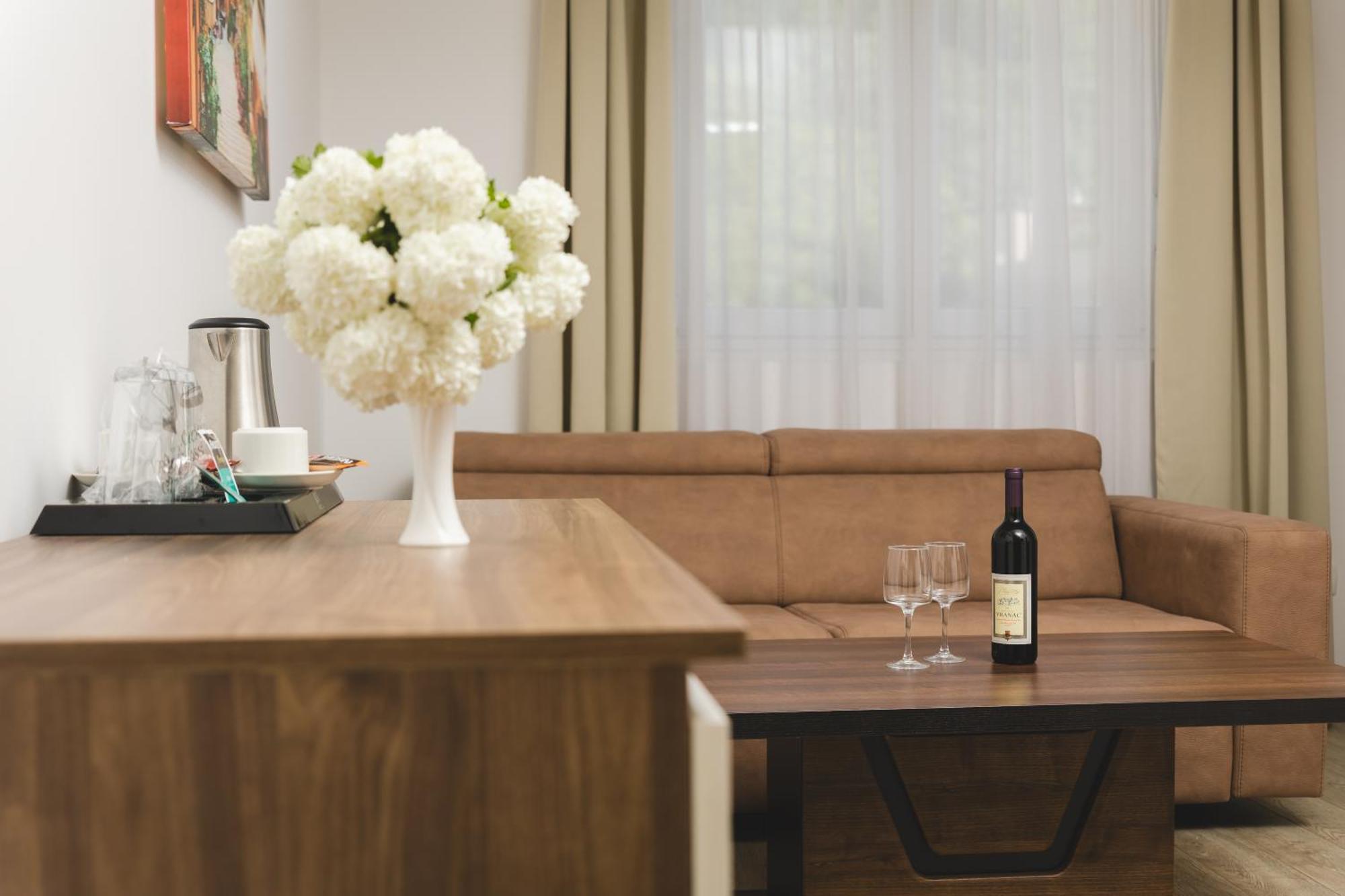 Hotel 219 Budva Ngoại thất bức ảnh